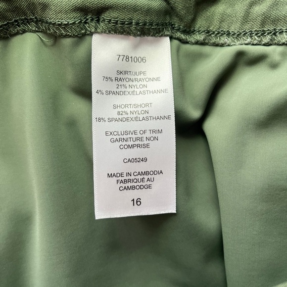 Olive Green Skort with Pockets size 16 - Picture 6 of 6